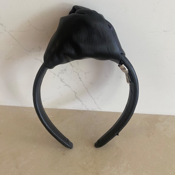 Uterque Rare Modern Black Leather Headband Hair Accessory Size M/28 main image 4